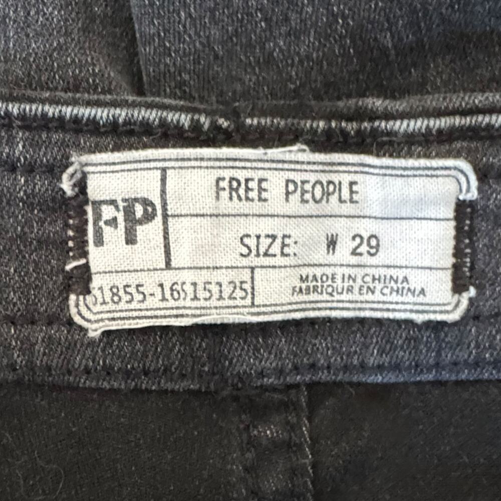 Free People Pull On Jeans W29 Ultra High Rise Cropped Flare Black Boho - Picture 9 of 9